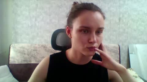 dolcezza_ online show from 05/20/26, 10:54