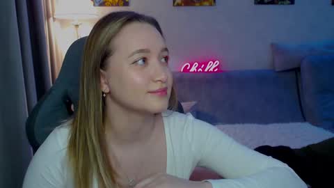 Snapshot of doletarfl chatting on 02/19/25, 03:38 doletarfl online show from 02/19/25, 03:38