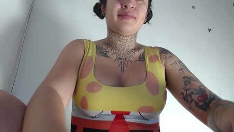 Snapshot of doll_and_thebrown chatting on 12/19/25, 11:39 doll_and_thebrown online show from 12/19/25, 11:39