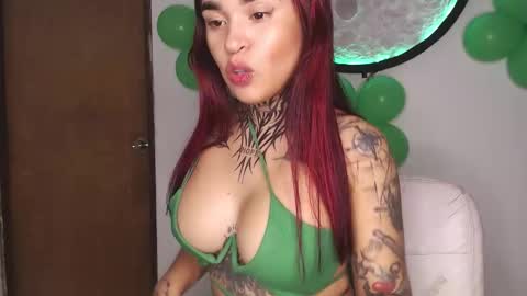 doll_and_thebrown online show from 03/18/26, 01:53