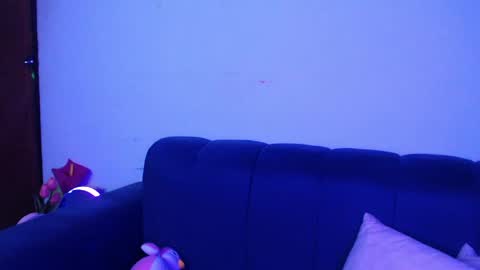 doll_and_thebrown online show from 05/21/26, 12:50