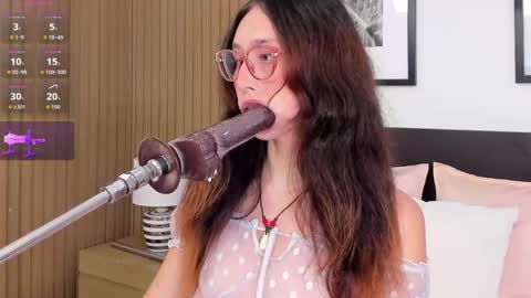 Bella  online show from 09/24/25, 08:12