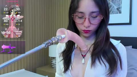 Snapshot of doll_bella_ chatting on 05/09/26, 08:03 Bella online show from 05/09/26, 08:03