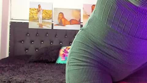 Snapshot of doll_celeste19 chatting on 01/02/25, 11:06 C E L E S T E online show from 01/02/25, 11:06