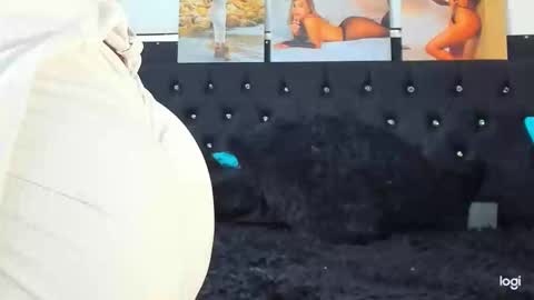 Snapshot of doll_celeste19 chatting on 01/06/25, 11:09 C E L E S T E online show from 01/06/25, 11:09