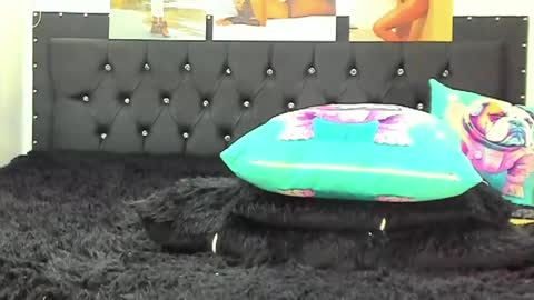 Snapshot of doll_celeste19 chatting on 01/28/25, 07:00 C E L E S T E online show from 01/28/25, 07:00