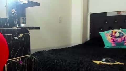 Snapshot of doll_celeste19 chatting on 02/01/25, 12:51 C E L E S T E online show from 02/01/25, 12:51