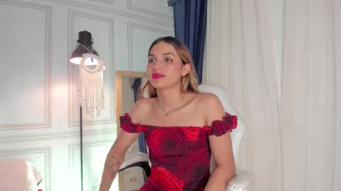 Snapshot of doll_isa_ chatting on 11/27/25, 07:27 doll_isa_ online show from 11/27/25, 07:27