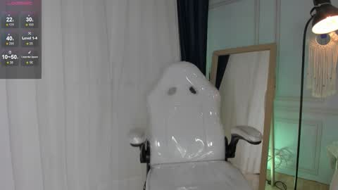 Snapshot of doll_isa_ chatting on 12/04/25, 06:38 doll_isa_ online show from 12/04/25, 06:38