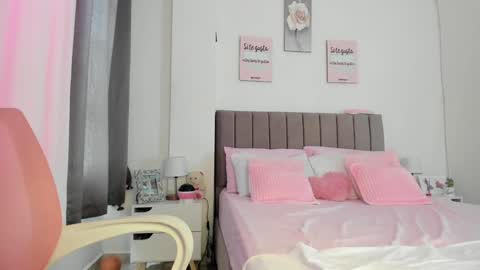 doll_oriana online show from 12/04/24, 04:16