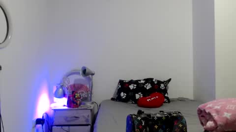 Snapshot of doll_sary chatting on 07/11/26, 07:27 Catherine XXX online show from 07/11/26, 07:27