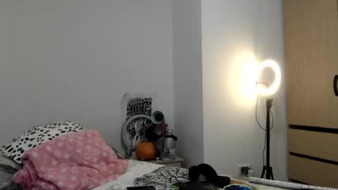 Snapshot of doll_sary chatting on 07/21/26, 08:00 Catherine XXX online show from 07/21/26, 08:00