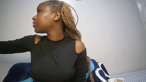 Snapshot of dollberry chatting on 12/12/24, 10:02 dollberry online show from 12/12/24, 10:02