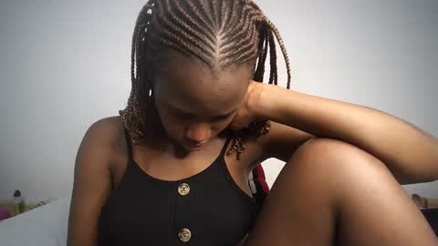 Snapshot of dollberry chatting on 02/02/25, 01:45 dollberry online show from 02/02/25, 01:45