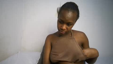 Snapshot of dollberry chatting on 02/15/25, 01:10 dollberry online show from 02/15/25, 01:10