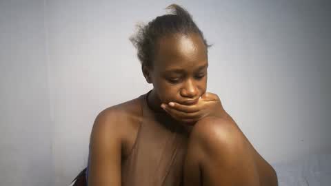 Snapshot of dollberry chatting on 02/17/25, 03:36 dollberry online show from 02/17/25, 03:36