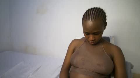 Snapshot of dollberry chatting on 03/05/25, 10:21 dollberry online show from 03/05/25, 10:21