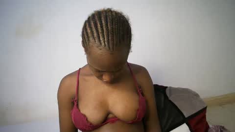 Snapshot of dollberry chatting on 03/10/25, 10:26 dollberry online show from 03/10/25, 10:26