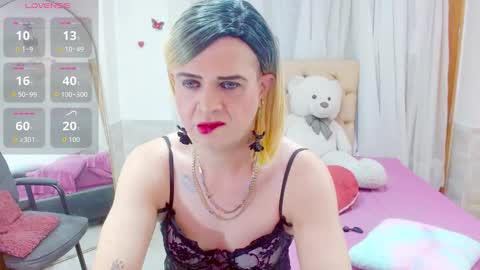 ilona online show from 12/18/25, 03:34