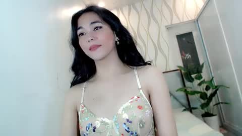 Make me Happy online show from 10/21/25, 06:08