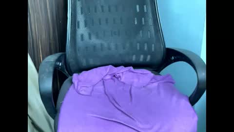 dollmeenu online show from 02/05/26, 09:19