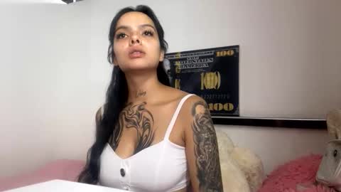 Snapshot of dollmoon1 chatting on 03/02/26, 02:25 Moon online show from 03/02/26, 02:25