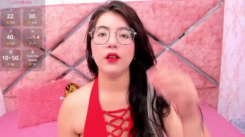 Snapshot of dolls_antonella chatting on 05/15/26, 11:50 Antonella online show from 05/15/26, 11:50