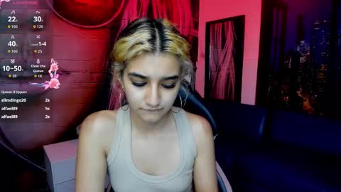 Snapshot of dolly_pocket chatting on 02/16/26, 09:00 Dolly pocket online show from 02/16/26, 09:00