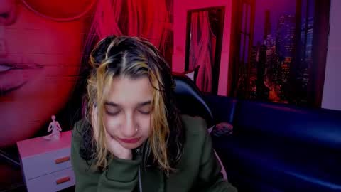 Dolly pocket online show from 03/03/26, 09:04