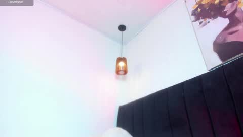 Call me Zoe  online show from 05/15/26, 02:02