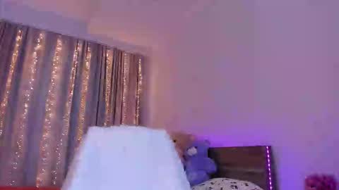 Dollya online show from 03/27/26, 01:44