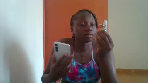 Snapshot of dollyvee chatting on 03/27/26, 11:10 dollyvee online show from 03/27/26, 11:10