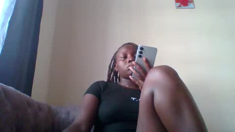 Snapshot of dollyvee chatting on 04/08/26, 06:46 dollyvee online show from 04/08/26, 06:46