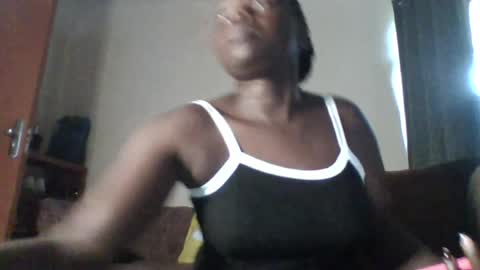 dollyvee online show from 07/06/26, 03:03