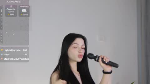 Dolly online show from 01/19/25, 01:44