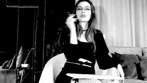 Dolores Sage online show from 04/07/26, 09:04