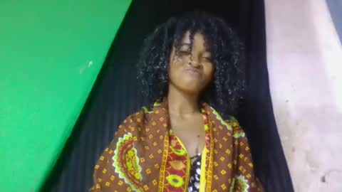 doloresslu online show from 03/17/26, 08:50