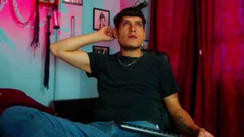 Diego Castell online show from 03/25/26, 02:56