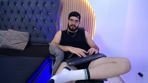 domboy  online show from 05/04/26, 09:55