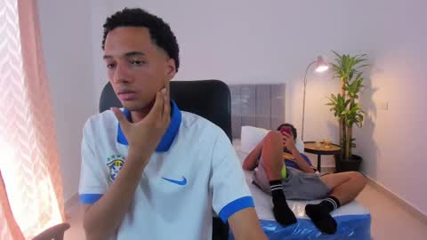 Snapshot of domi_master chatting on 02/17/25, 06:59 MASTER online show from 02/17/25, 06:59