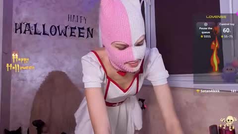 domiiniicana online show from 10/31/25, 11:44