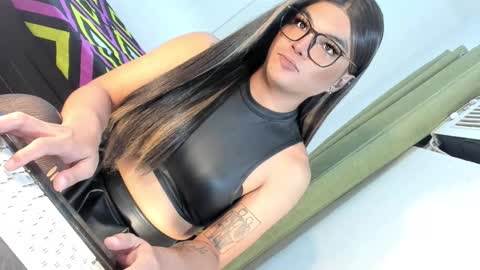 ANGELA online show from 10/16/25, 06:31