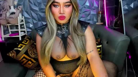 Snapshot of dominant10inchcock chatting on 03/29/26, 01:16 dominant10inchcock online show from 03/29/26, 01:16