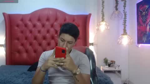 domi online show from 04/20/26, 11:06