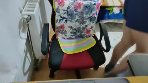 dominantboy77 online show from 02/12/25, 10:26