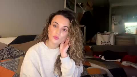 Snapshot of dominatrix_victoria chatting on 03/07/25, 06:22 Victoria online show from 03/07/25, 06:22