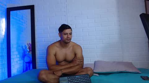 Snapshot of dominc_berry chatting on 02/27/25, 12:23 Dominc berry online show from 02/27/25, 12:23
