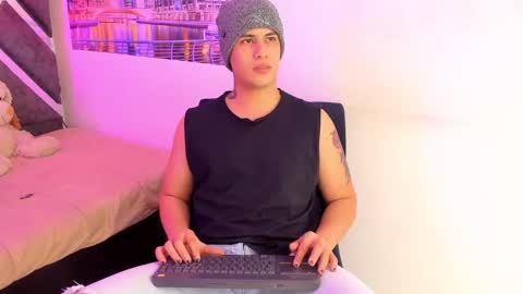 DOMI online show from 03/11/26, 04:18