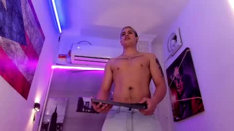 DOMI online show from 04/16/26, 03:29