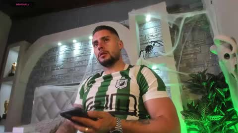 dominic de luca online show from 10/27/25, 02:26